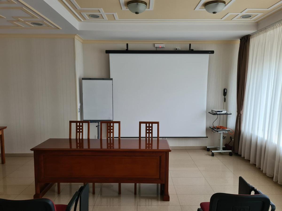 בראליה Hotel Traian מראה חיצוני תמונה