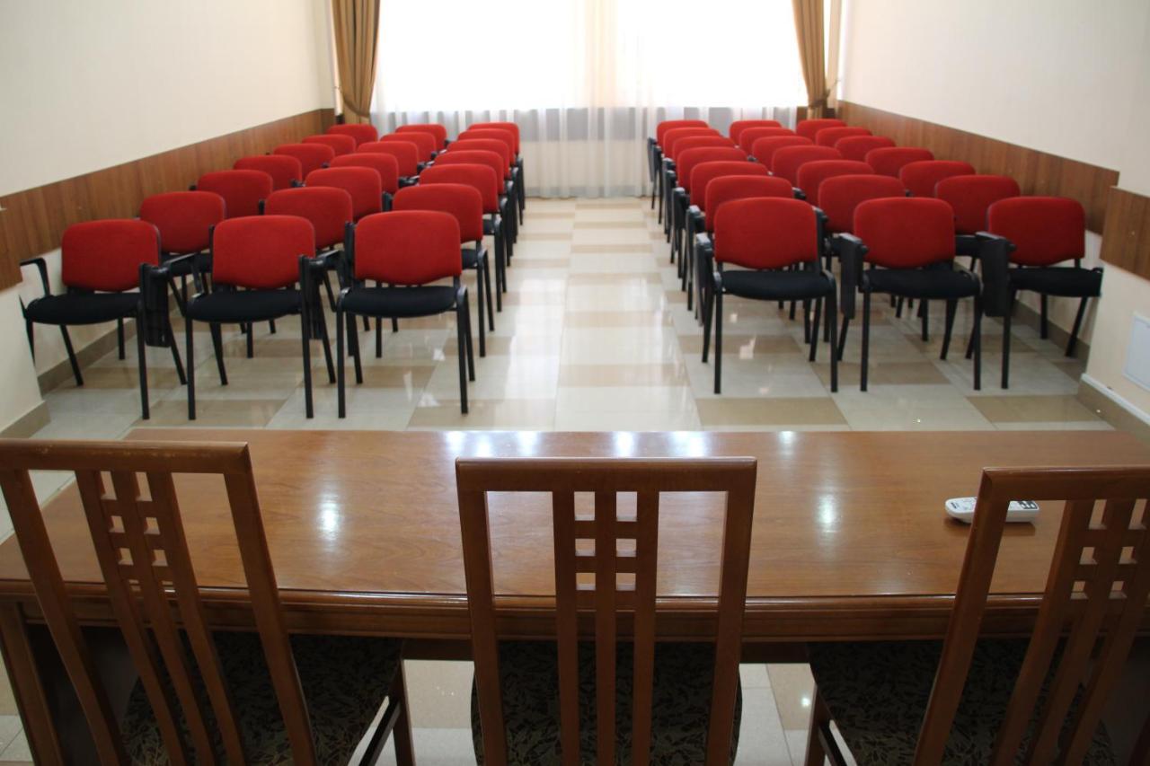 בראליה Hotel Traian מראה חיצוני תמונה