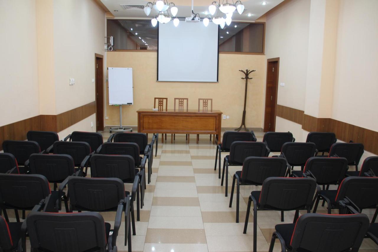 בראליה Hotel Traian מראה חיצוני תמונה