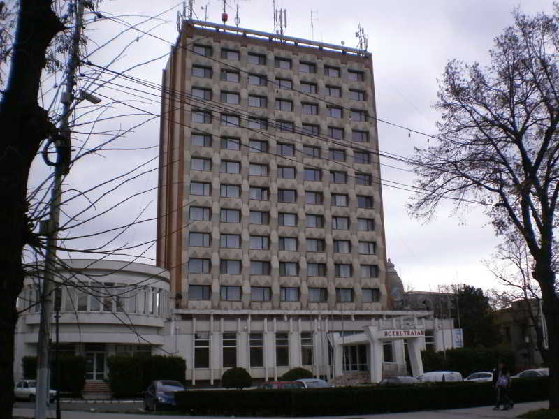 בראליה Hotel Traian מראה חיצוני תמונה