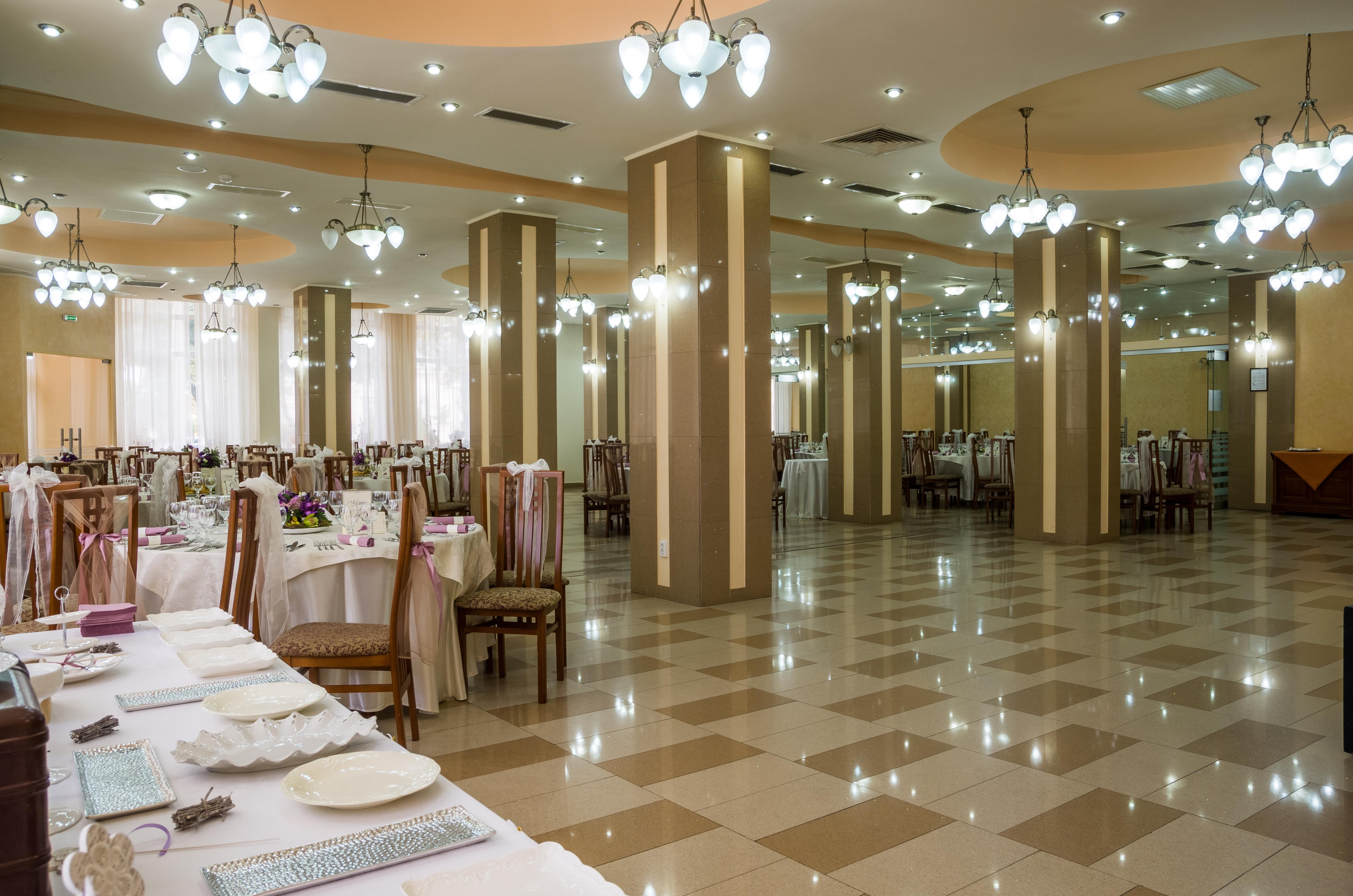 בראליה Hotel Traian מראה חיצוני תמונה