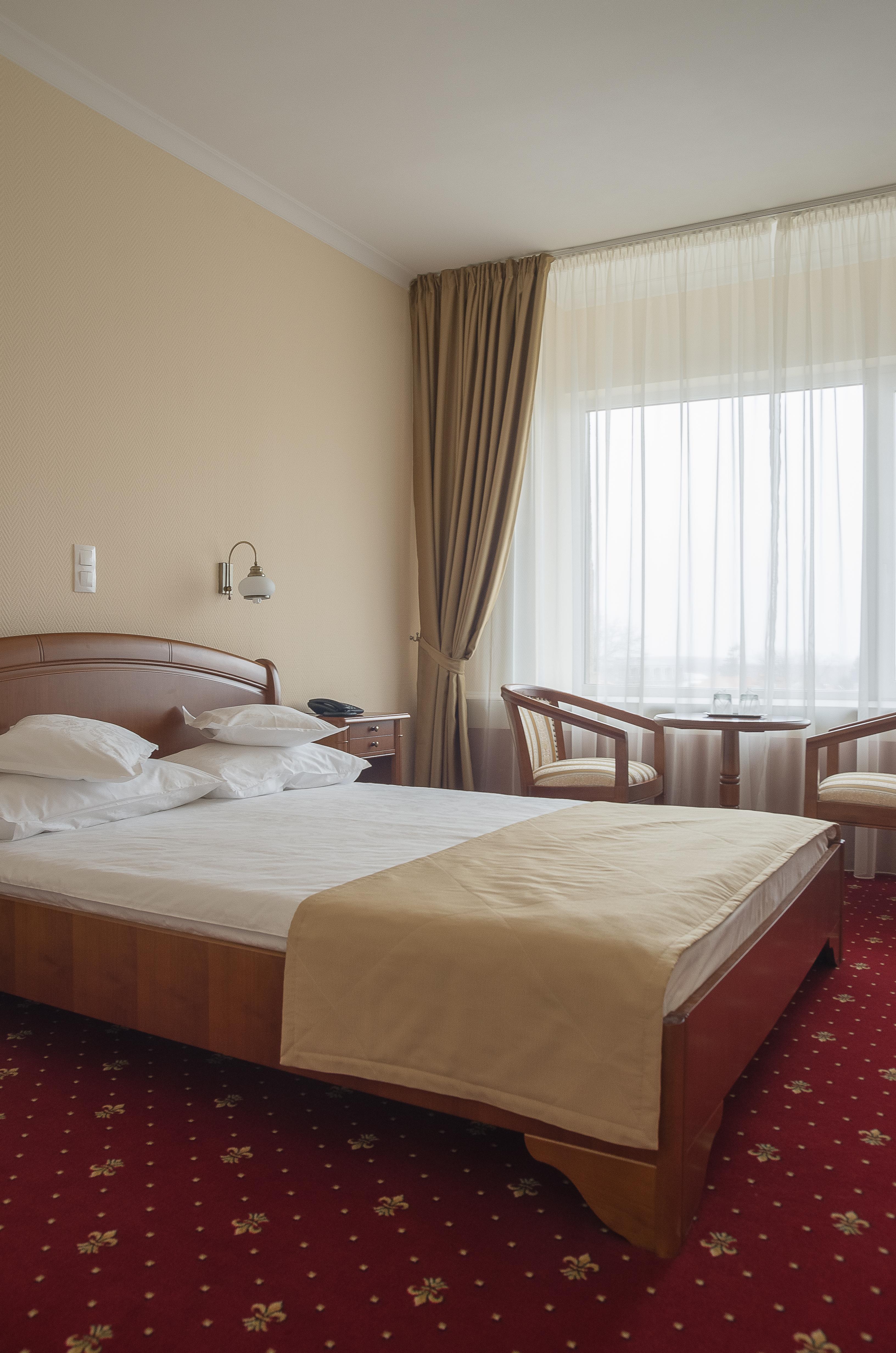 בראליה Hotel Traian מראה חיצוני תמונה