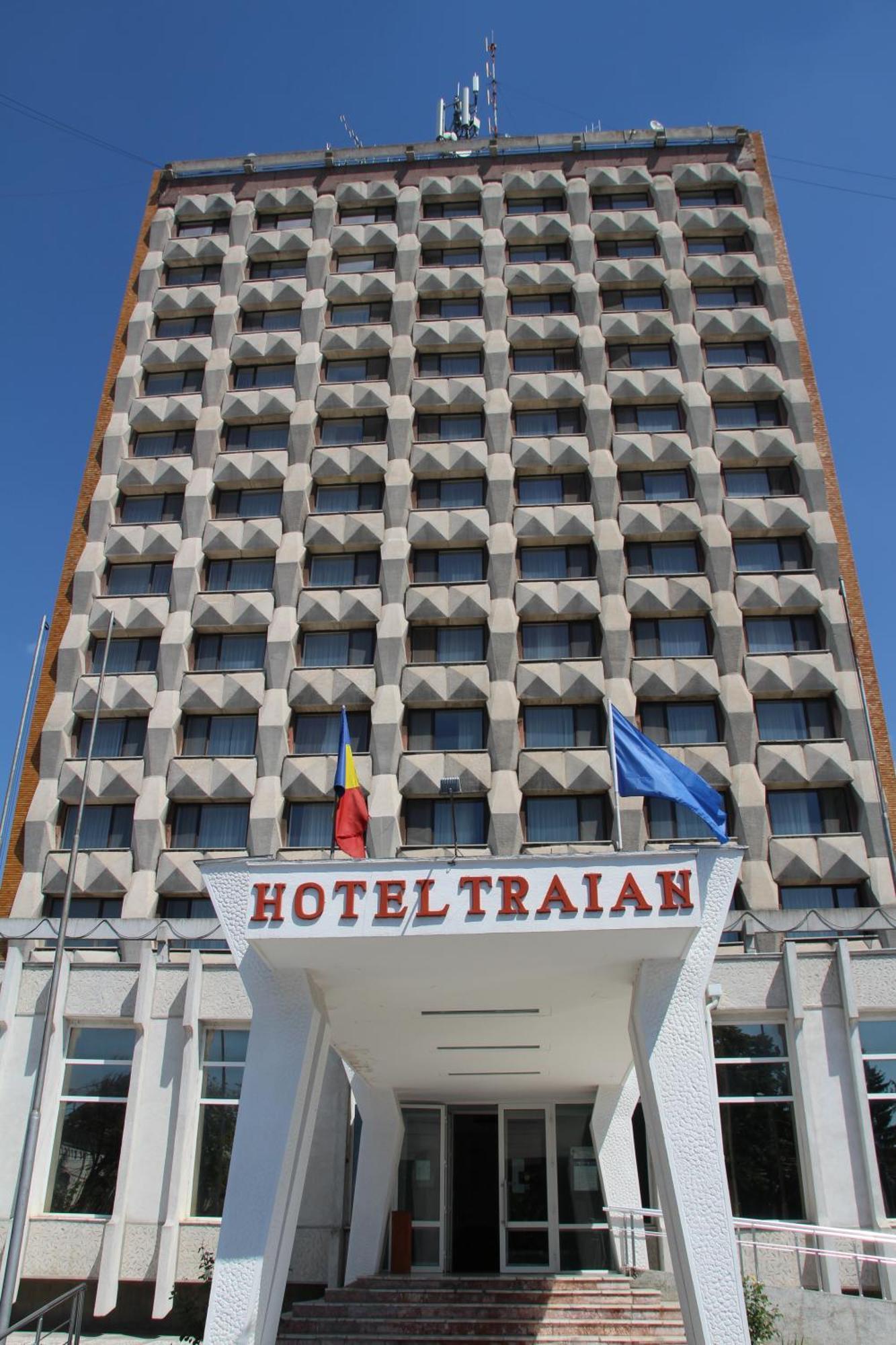 בראליה Hotel Traian מראה חיצוני תמונה