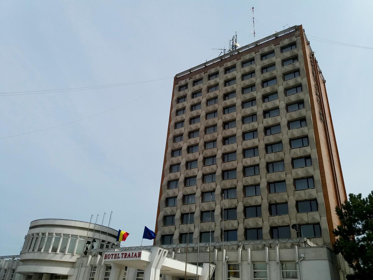 בראליה Hotel Traian מראה חיצוני תמונה