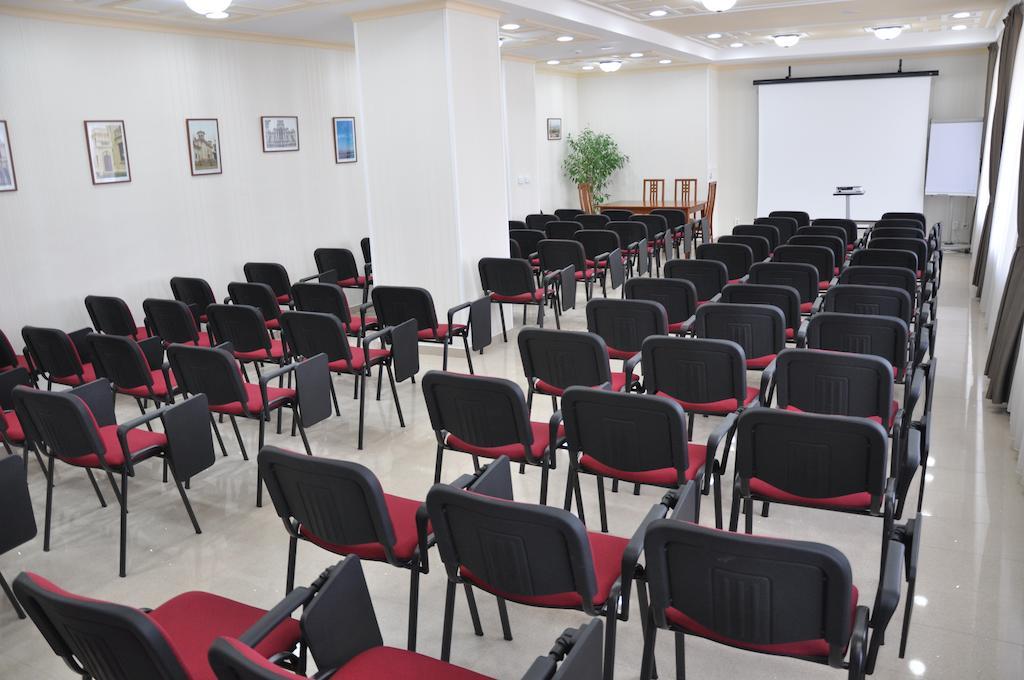 בראליה Hotel Traian מראה חיצוני תמונה
