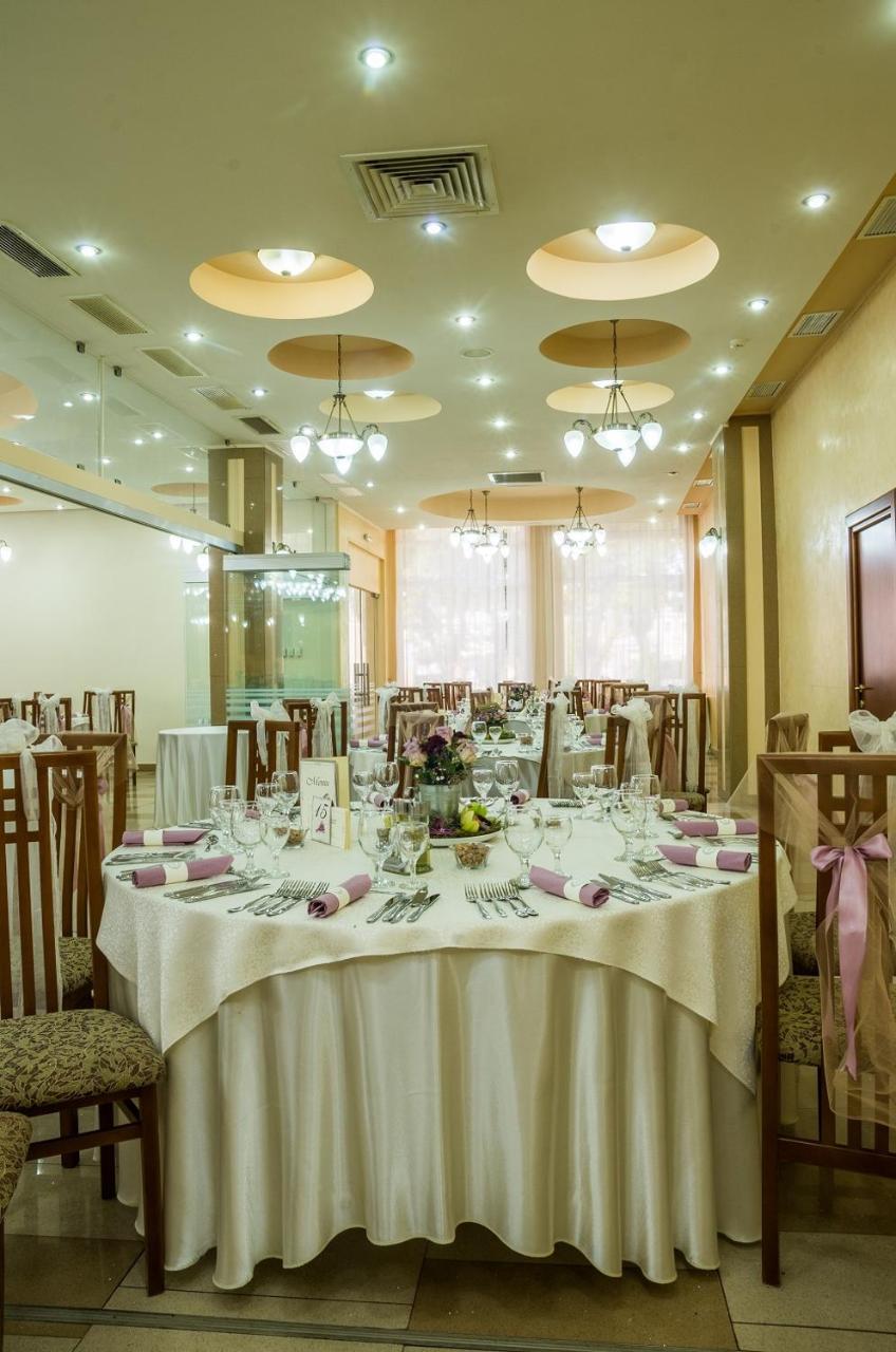 בראליה Hotel Traian מראה חיצוני תמונה